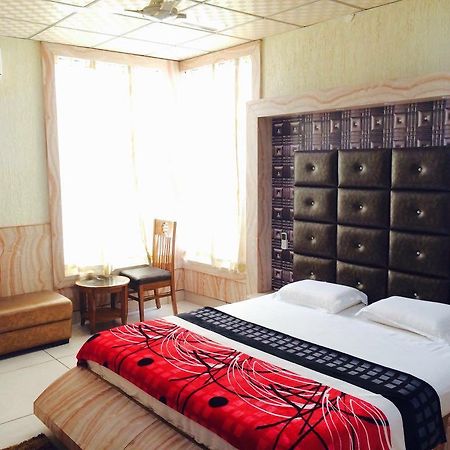 Maharaja Palace Hotel Rohtak Luaran gambar