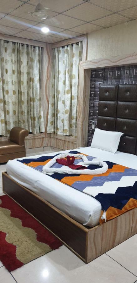 Maharaja Palace Hotel Rohtak Luaran gambar