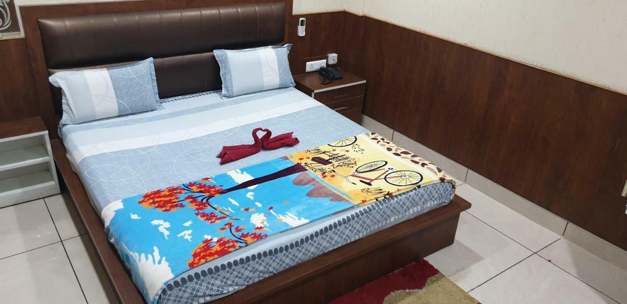 Maharaja Palace Hotel Rohtak Luaran gambar